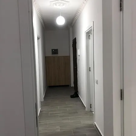 Relux Rezidenc , Shkoze Apartman