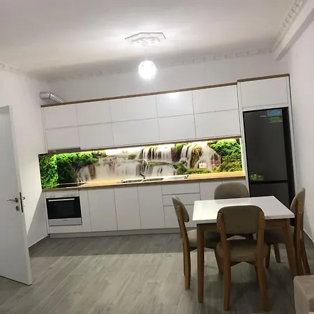 Relux Rezidenc , Shkoze * Tiran